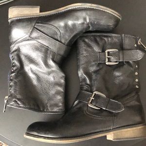 EUC Steve Madden TEMMPT Black Leather Ankle Boots size 8M
